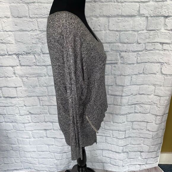 Express women XS Longsleeve hi low v-cut sweater with zipper sides sz XS women - Picture 7 of 12